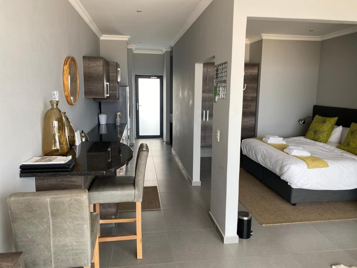 Apartment 32, Bay View Suites Langstrand Extérieur photo